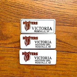Hooters uniform (name tag)